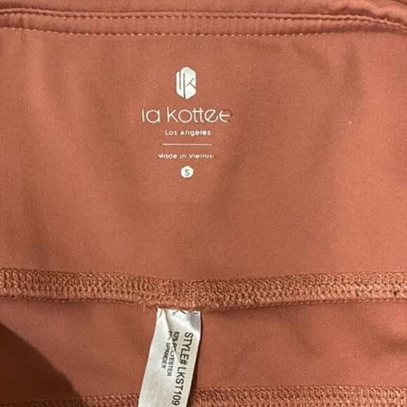 La Kottee Spandex Athletic Shorts with Multiple Pockets – Size Small - Picture 10 of 14